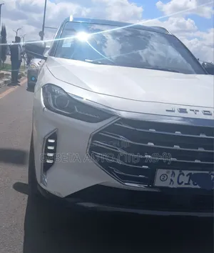 Jetour X70 Plus 2022 White