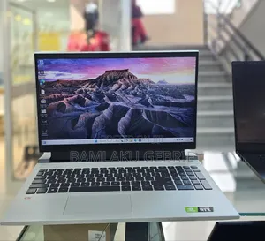 New Laptop Dell G15 5511 16GB Intel Core I7 SSD 512GB