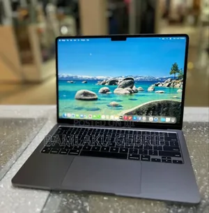New Laptop Apple MacBook Air 2023 M2 8GB Apple M2 SSD 256GB