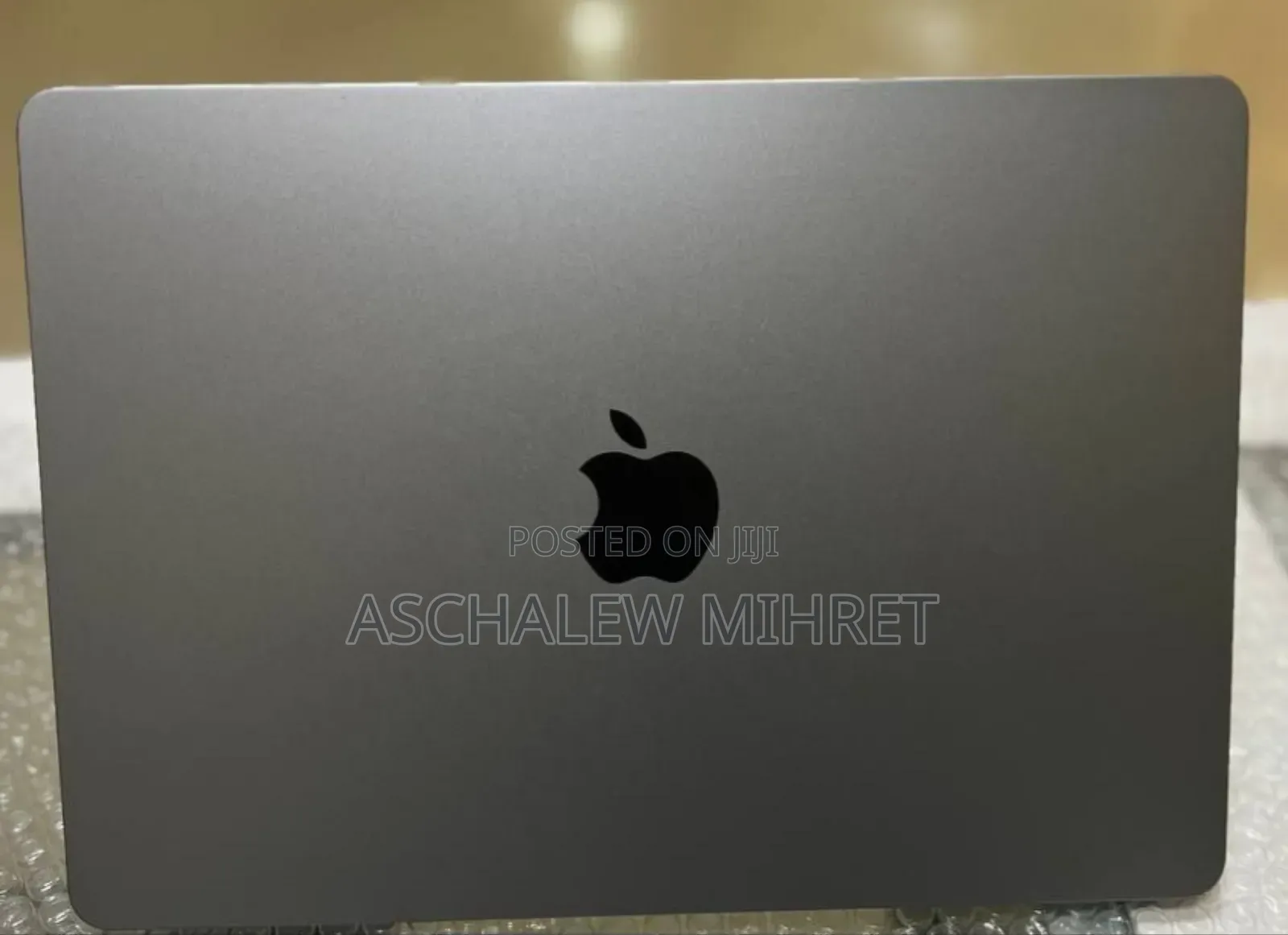 New Laptop Apple MacBook Air 2022 M2 8GB Apple M2 SSD 256GB