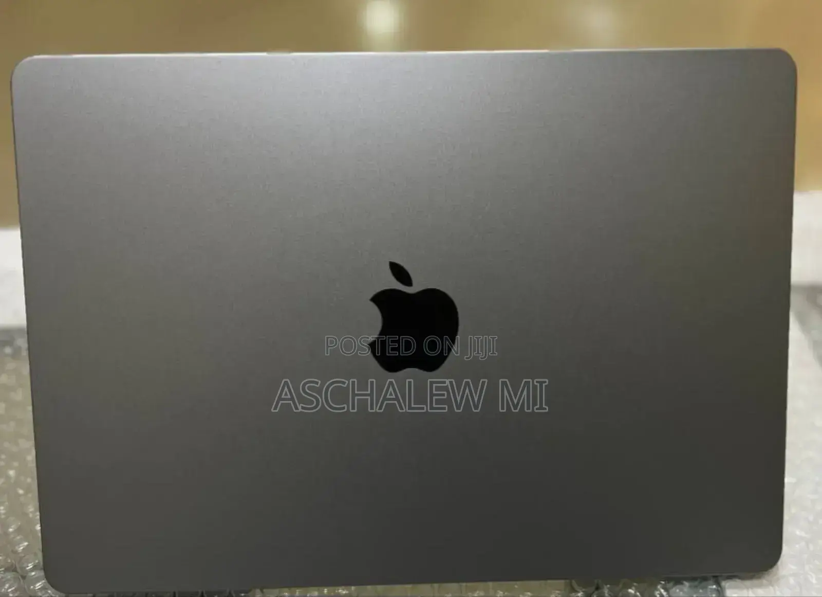 New Laptop Apple MacBook Air 2022 M2 8GB Apple M2 SSD 256GB