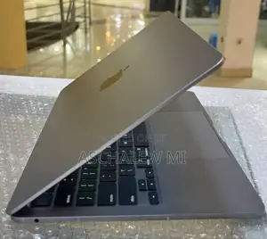 New Laptop Apple MacBook Air 2022 M2 8GB Apple M2 SSD 256GB