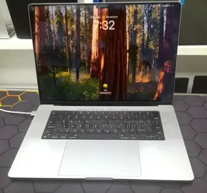 New Laptop Apple MacBook Pro 64GB Apple M1 Max SSD 1T