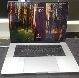 New Laptop Apple MacBook Pro 64GB Apple M1 Max SSD 1T