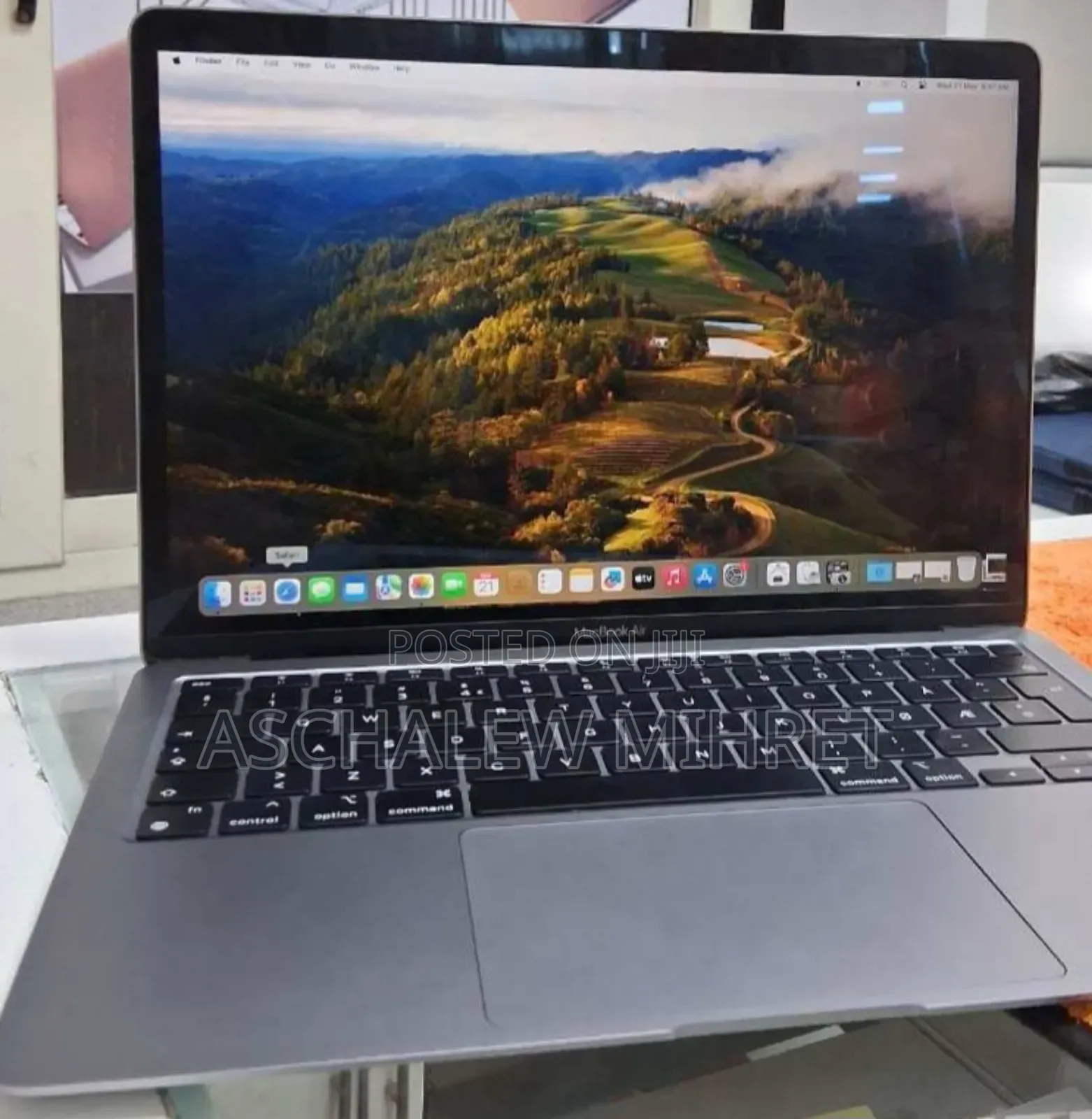 New Laptop Apple MacBook Air 2020 M1 8GB Apple M1 SSD 256GB