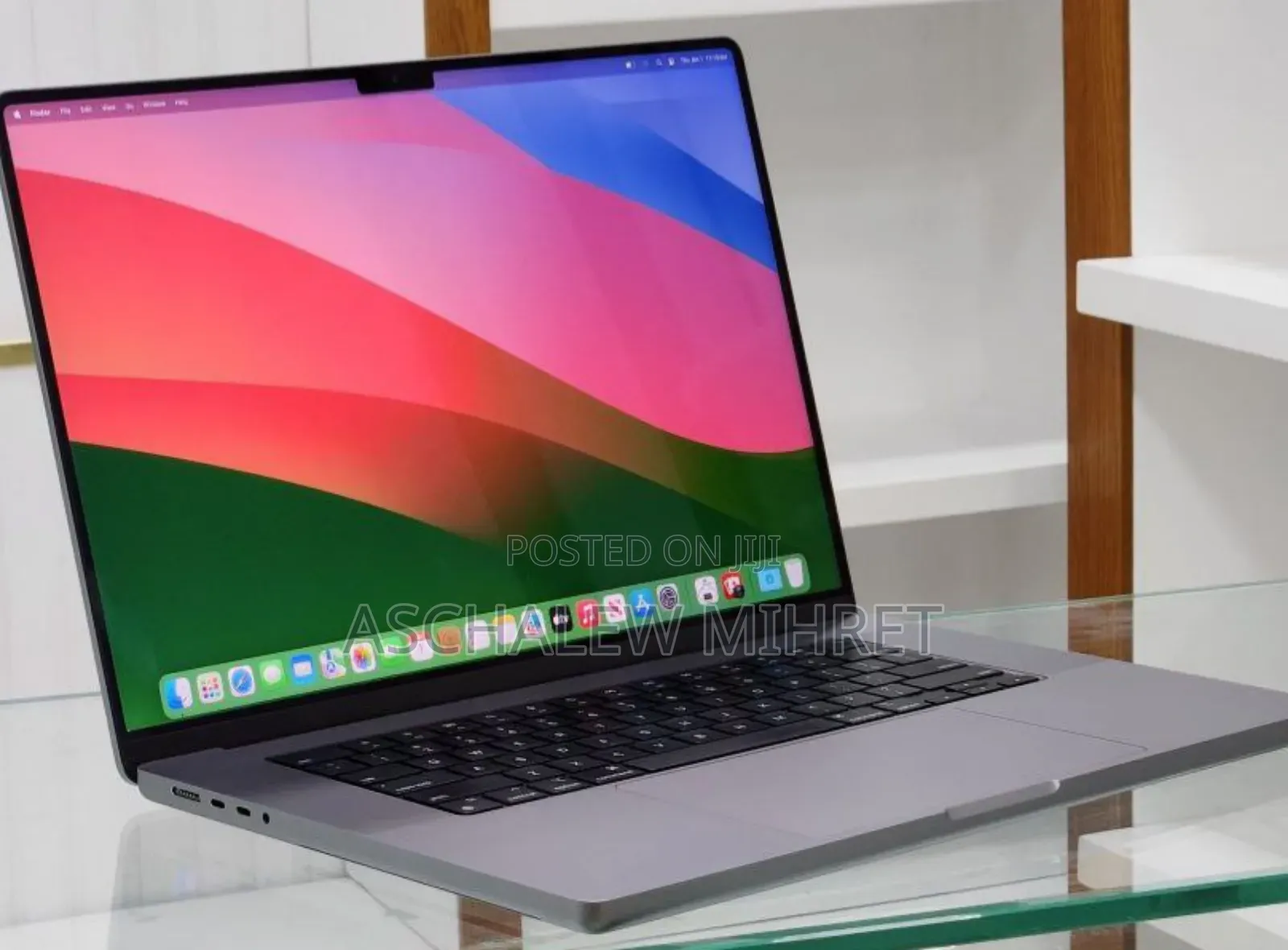 New Laptop Apple MacBook Pro 2021 M1 32GB Apple M1 Max SSD 512GB