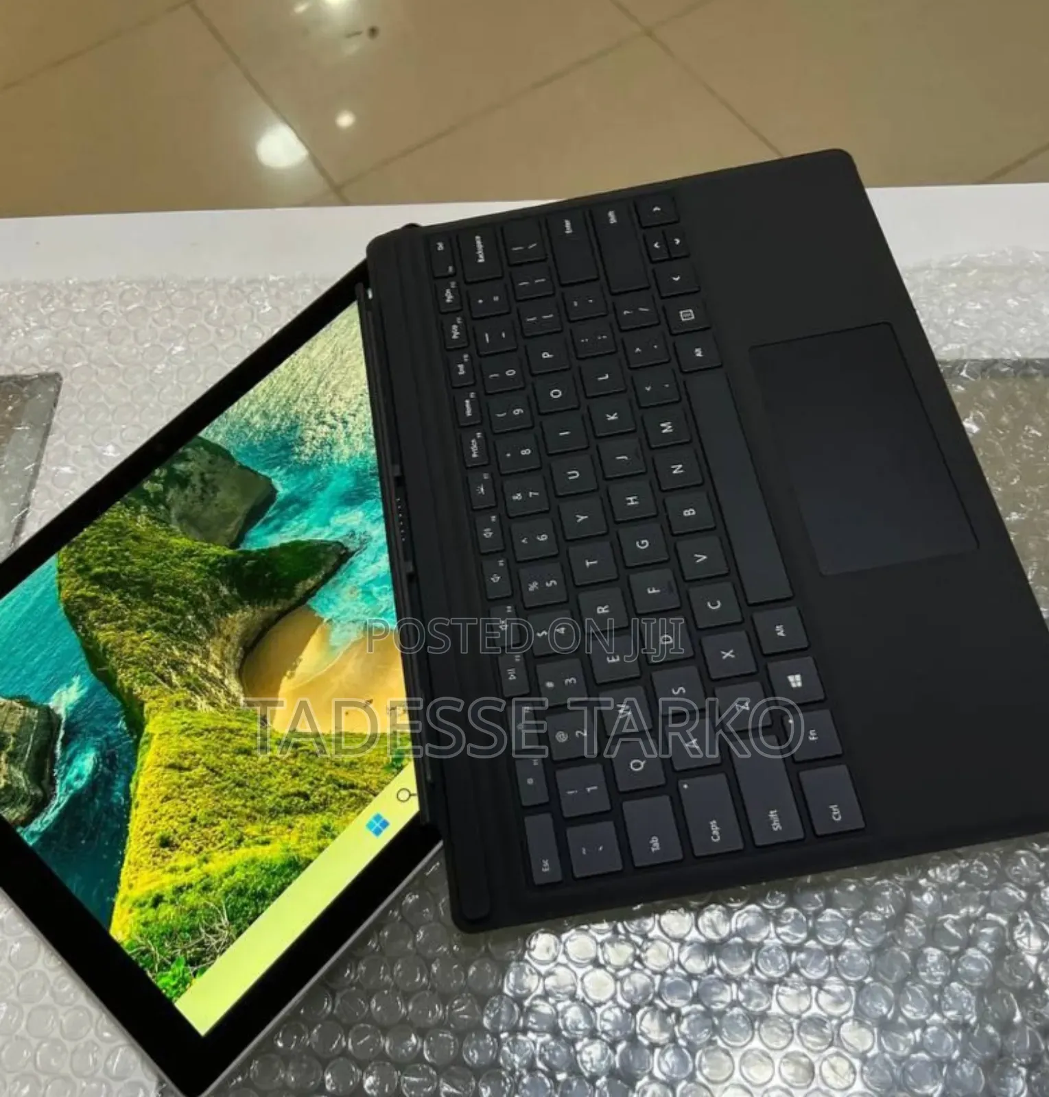 New Laptop Microsoft Surface Pro 6 8GB Intel Core I7 SSD 256GB