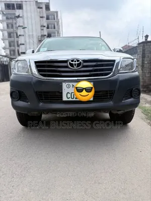 Toyota Hilux 2012 White