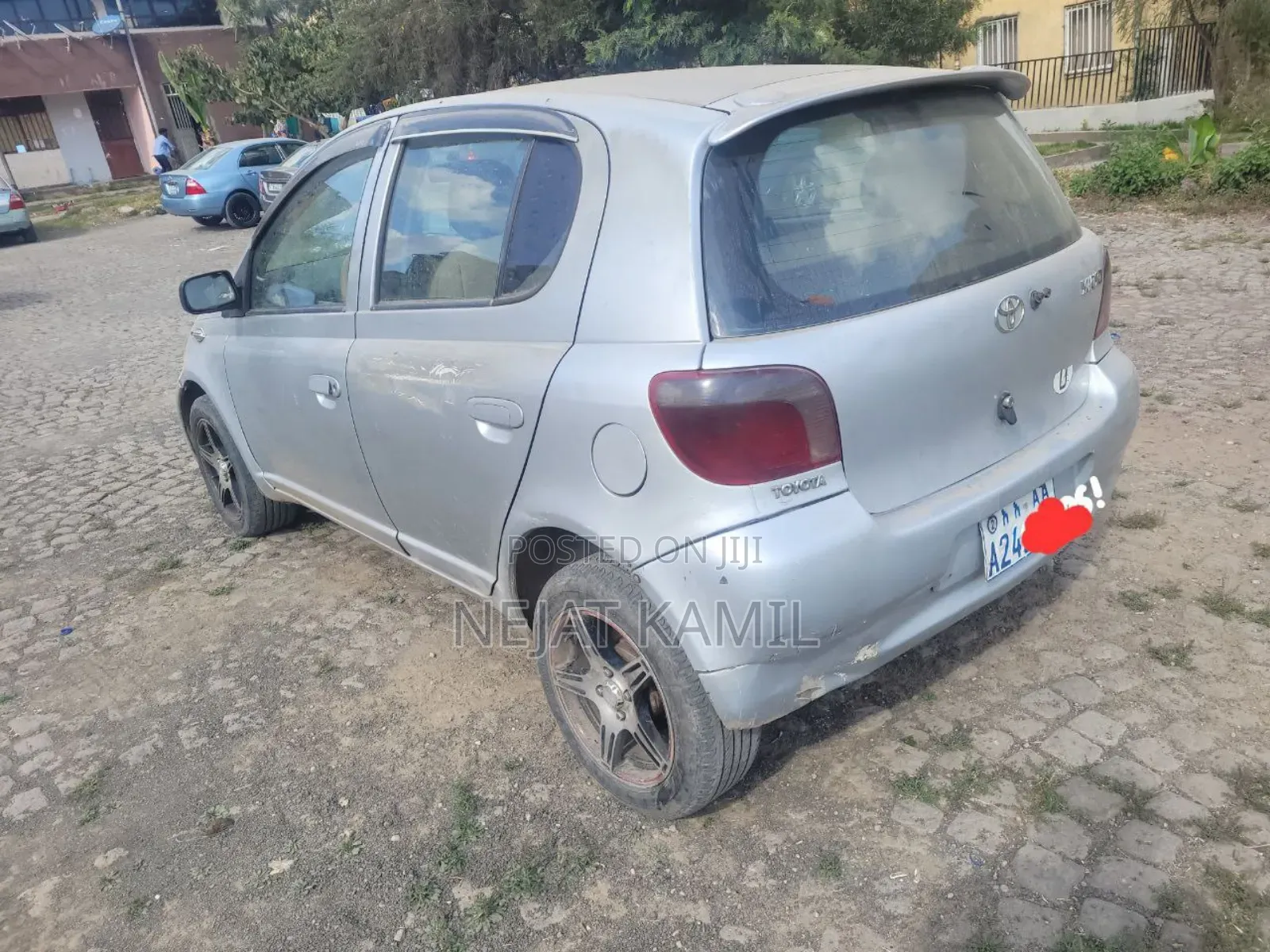 Toyota Vitz 2004 Silver