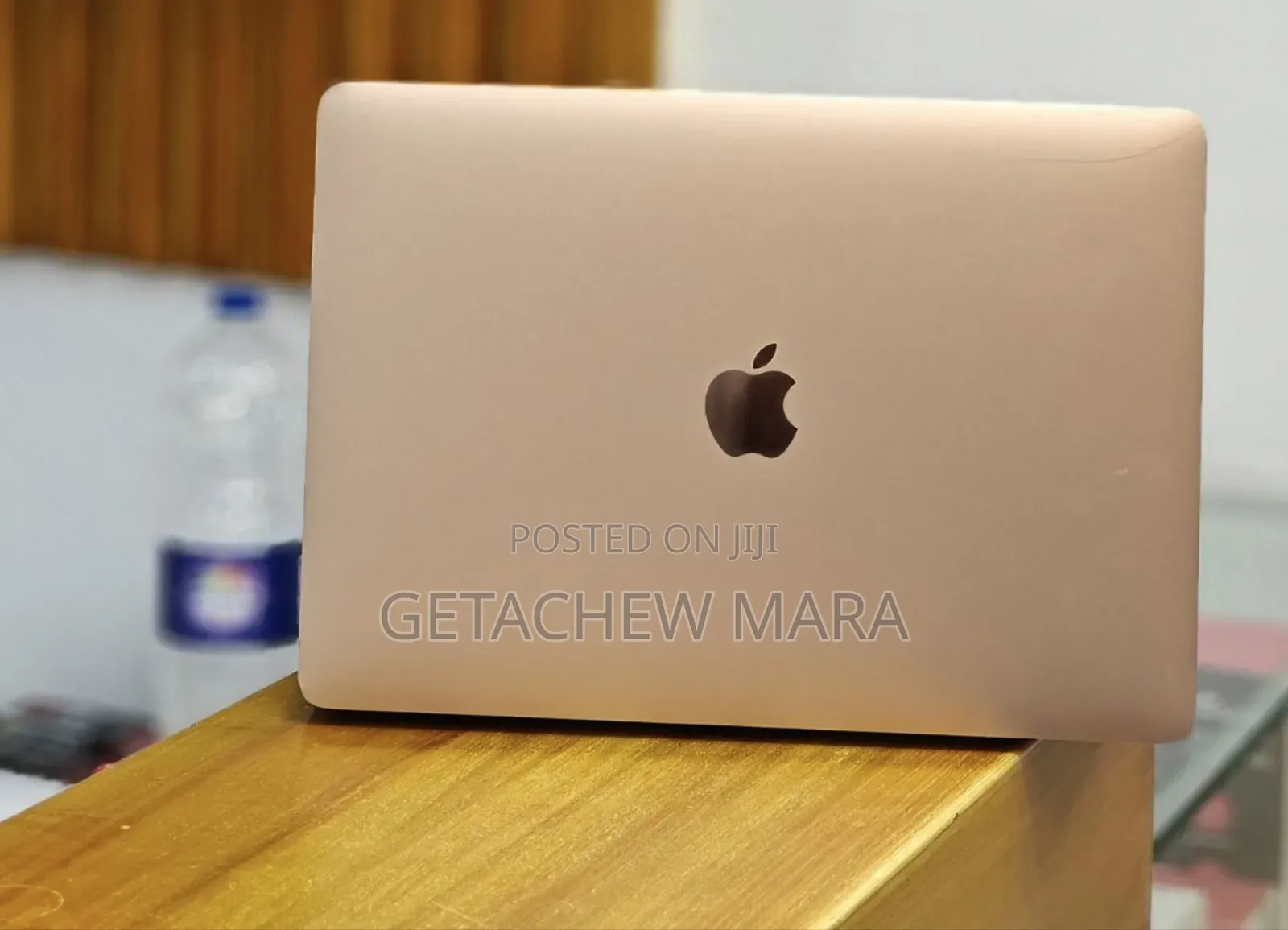 New Laptop Apple MacBook Air 2020 8GB Intel Core 3 SSD 256GB