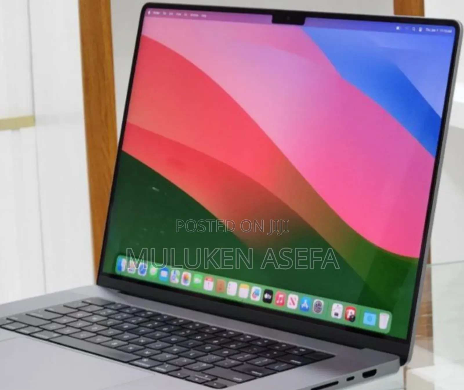 New Laptop Apple MacBook Pro 2021 M1 32GB Apple M1 SSD 512GB