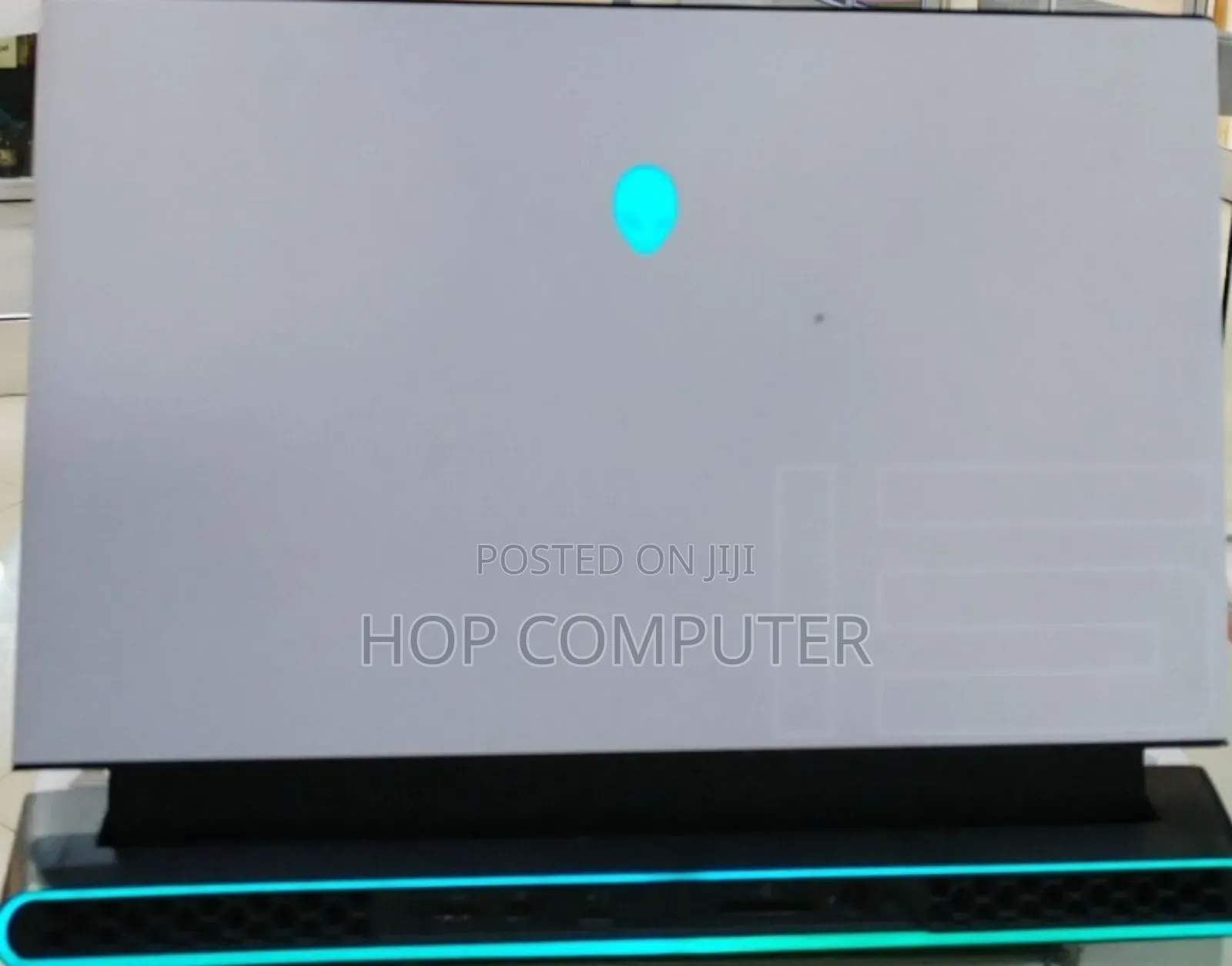 New Laptop Alienware Area-51m 16GB Intel Core I7 SSD 512GB