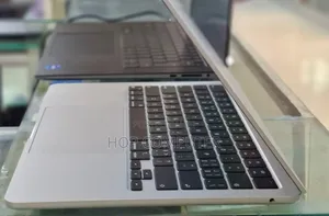 New Laptop Apple MacBook Air 2022 M2 8GB Apple M2 SSD 256GB