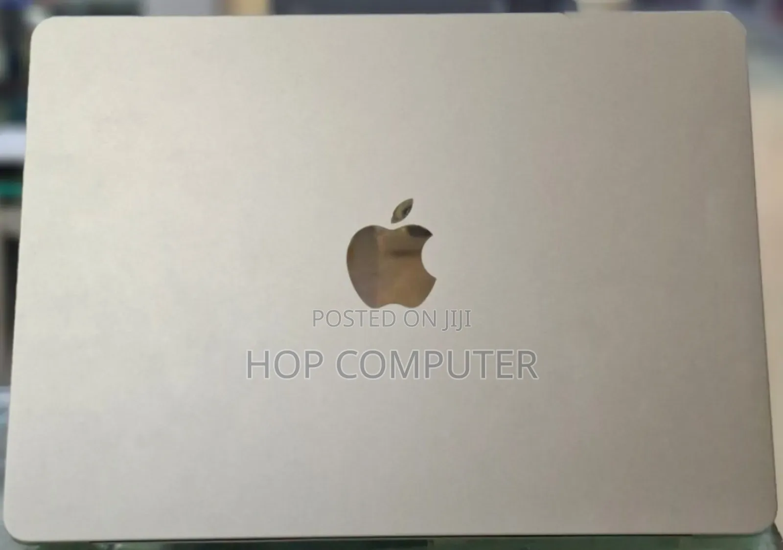 New Laptop Apple MacBook Air 2022 M2 8GB Apple M2 SSD 256GB