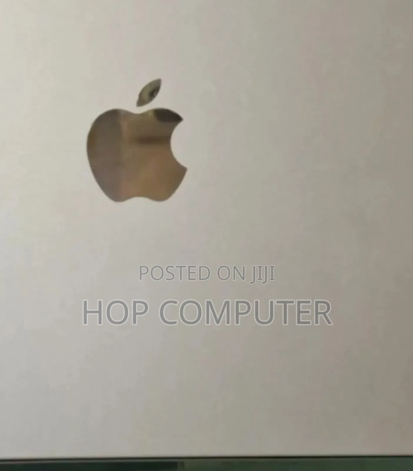 New Laptop Apple MacBook Air 2022 M2 8GB Apple M2 SSD 256GB