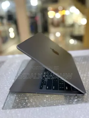 New Laptop Apple MacBook Air 2022 M2 8GB Apple M2 SSD 256GB