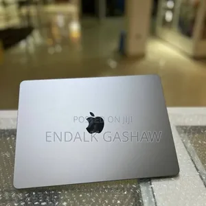 New Laptop Apple MacBook Air 2022 M2 8GB Apple M2 SSD 256GB