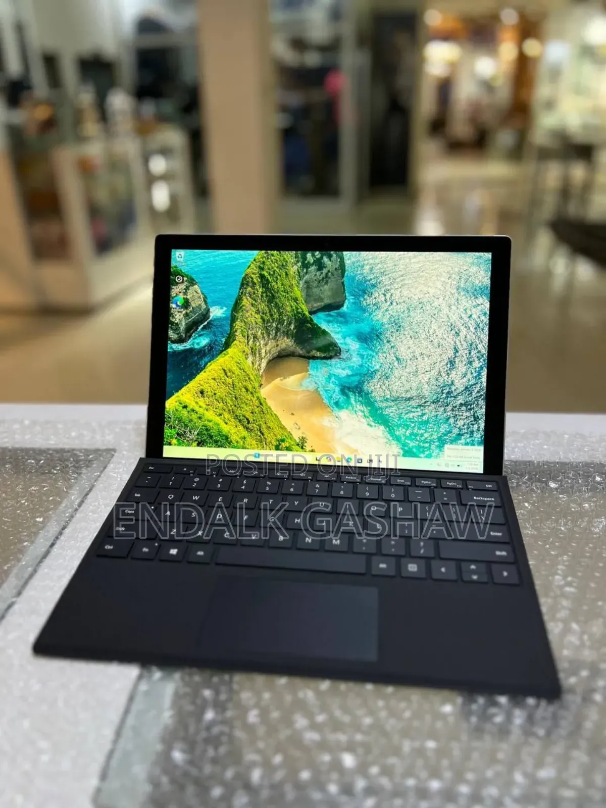 New Laptop Microsoft Surface Pro 6 8GB Intel Core I7 SSD 256GB