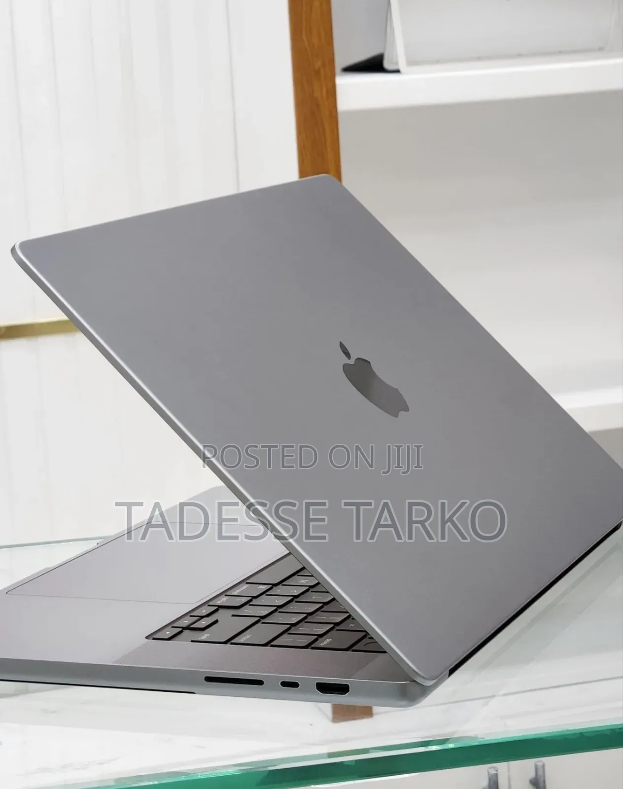 New Laptop Apple MacBook Pro M1 32GB SSD 512GB