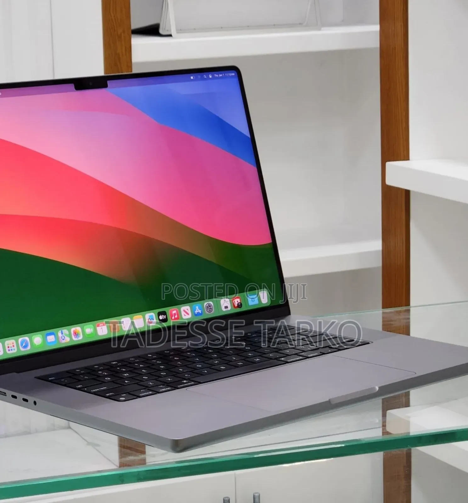 New Laptop Apple MacBook Pro M1 32GB SSD 512GB