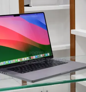 New Laptop Apple MacBook Pro M1 32GB SSD 512GB