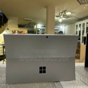 New Laptop Microsoft Surface Pro 6 8GB Intel Core I7 SSD 256GB