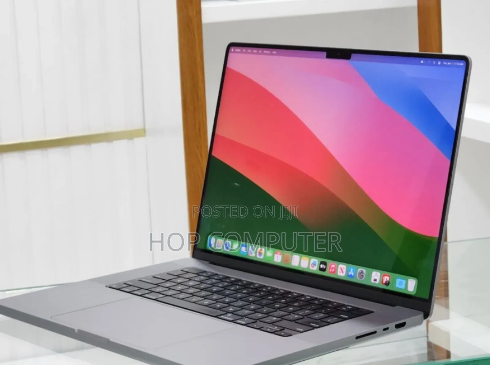 New Laptop Apple MacBook Pro M1 32GB Apple M1 Max SSD 512GB