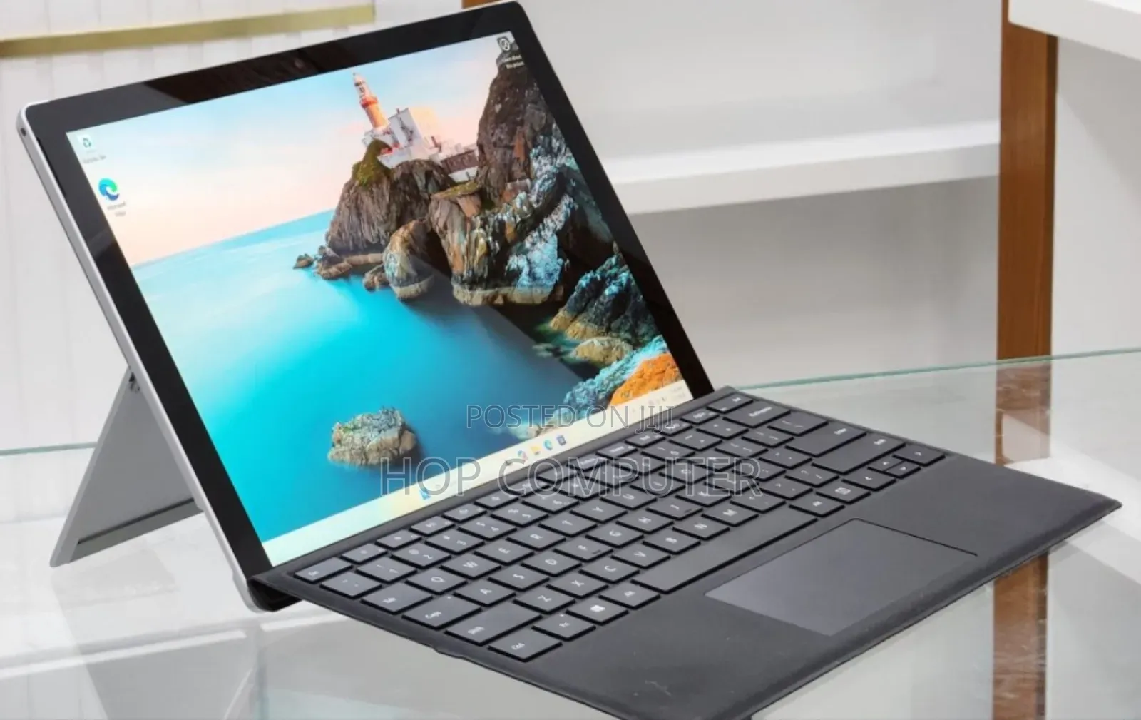 New Laptop Microsoft Surface 8GB Intel Core I7 SSD 256GB
