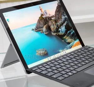 New Laptop Microsoft Surface 8GB Intel Core I7 SSD 256GB