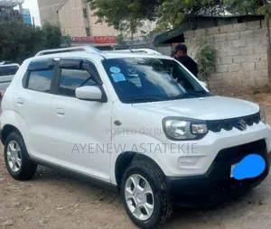 Suzuki S-Presso 2022 White