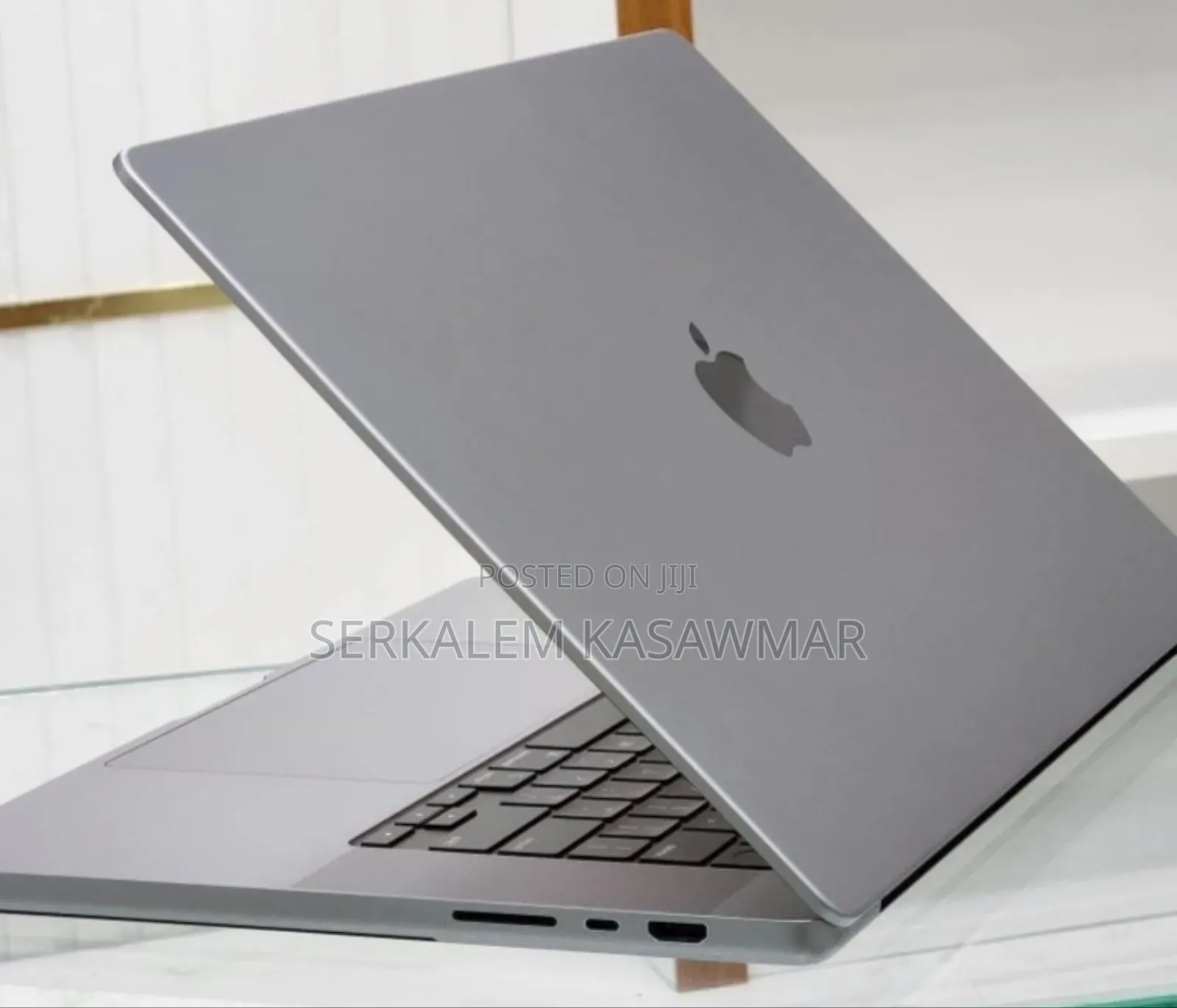 New Laptop Apple MacBook Pro 2021 M1 32GB Apple M1 SSD 512GB