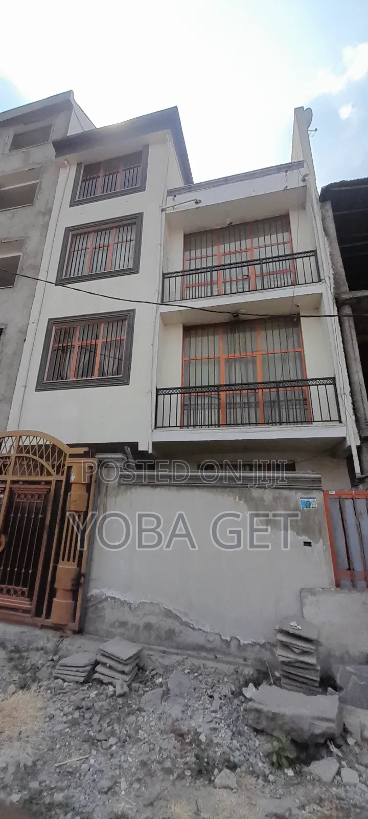 Furnished 5bdrm House in አስቸካይ የሚሸጥ ቤት, Akaky Kaliti for sale