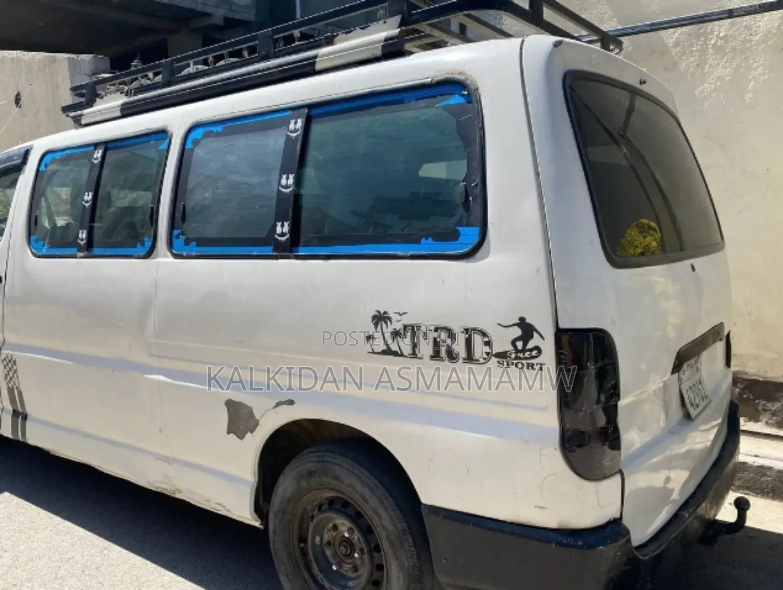 Toyota HiAce 2007 White