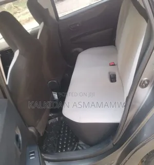 Toyota Yaris 2012 Brown