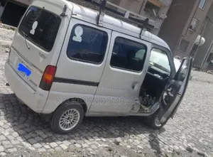 Suzuki Every Wagon 2005 White