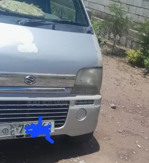 Suzuki Every Wagon 2005 White