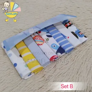 አንዱ እሽግ 5 ፍሬ ነው Size 0-12m Carter's