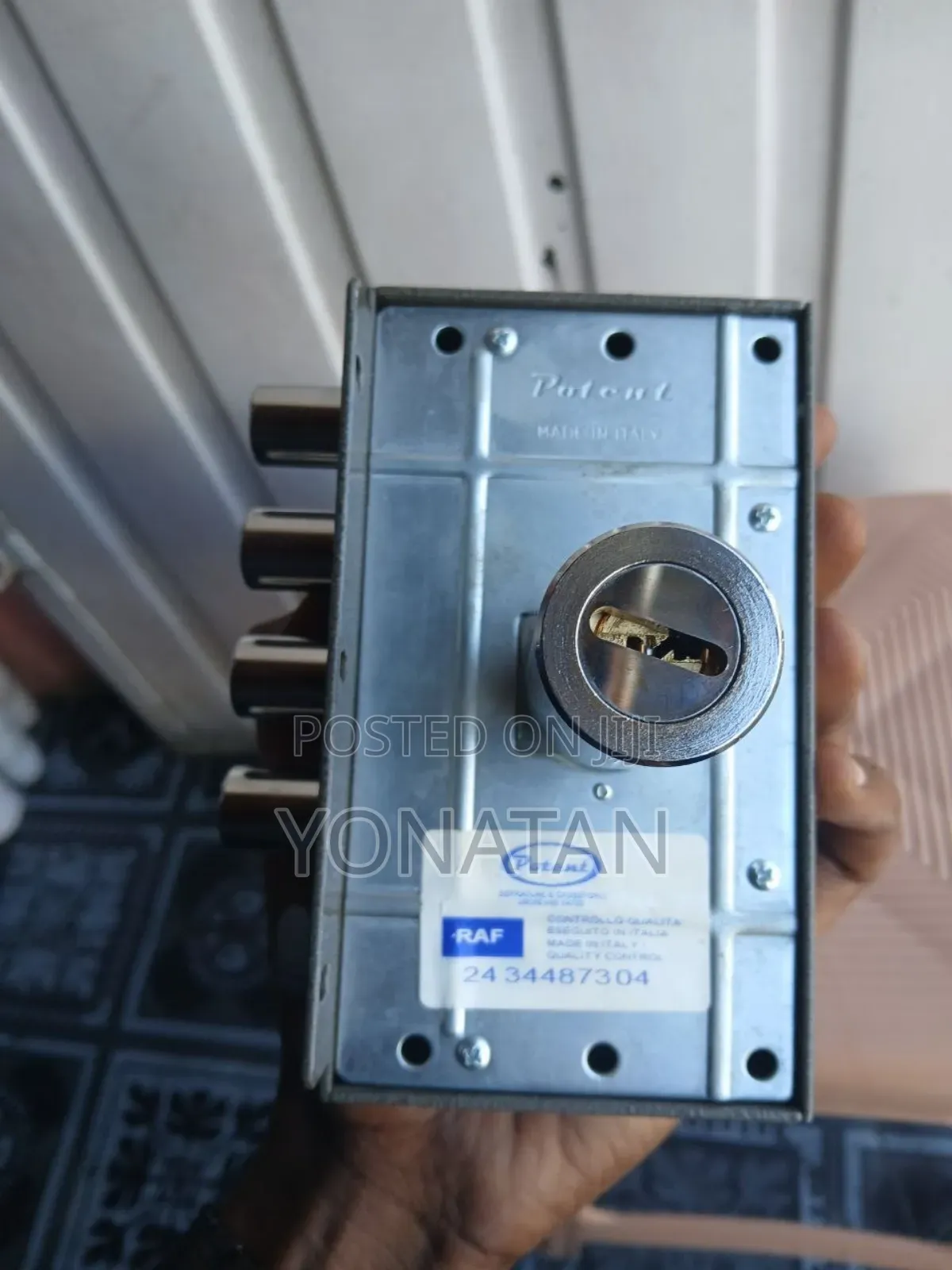 አስተማማኝ ቁልፍ