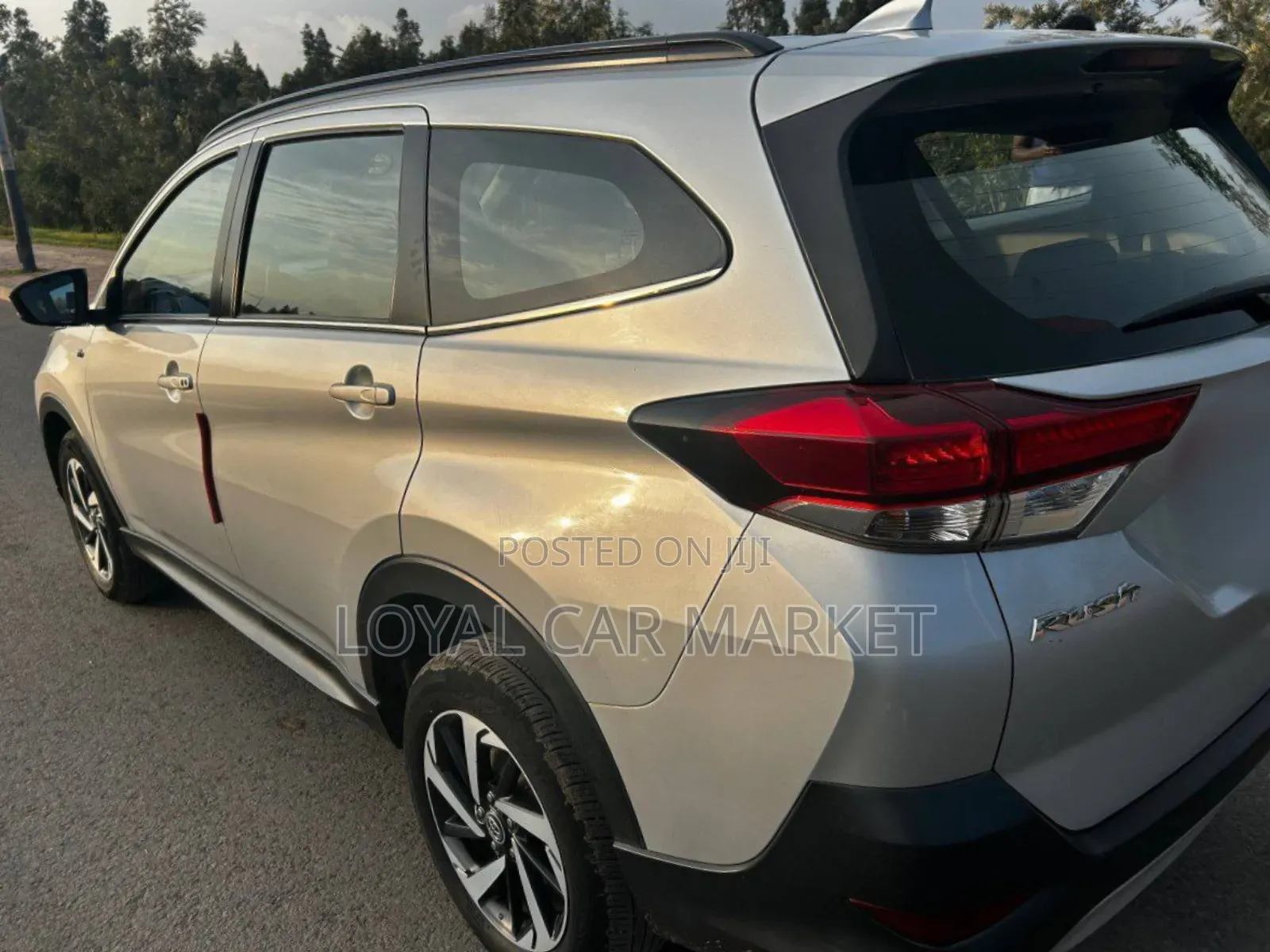 Toyota Rush 2021 Silver