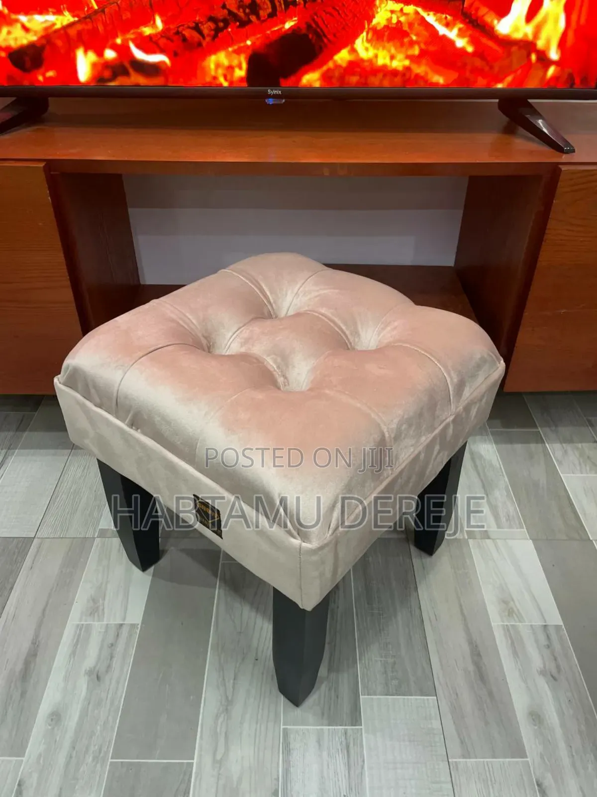 Elegant Duka / ዱካ Chair With Floral Design