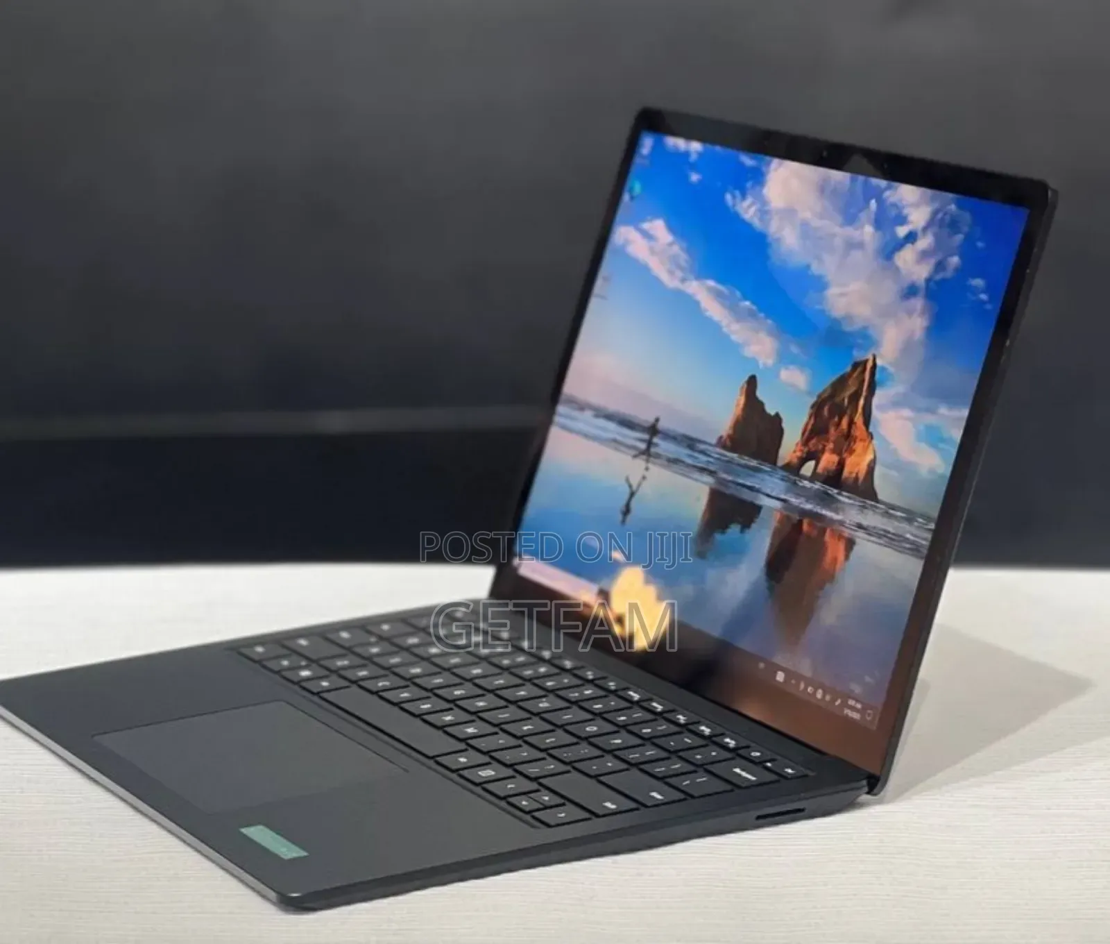 New Laptop Microsoft Surface 16GB Intel Core I7 SSD 512GB