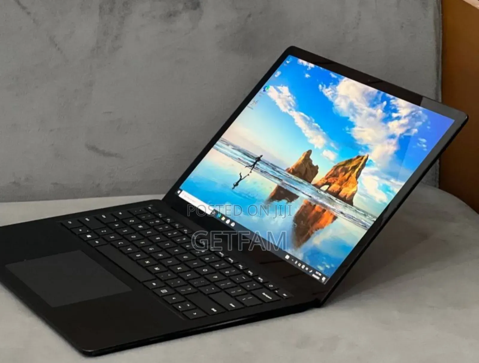 New Laptop Microsoft Surface 16GB Intel Core I7 SSD 512GB
