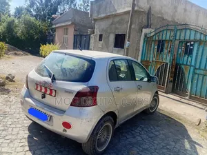 Toyota Yaris 1.0 Eco 2007 Silver