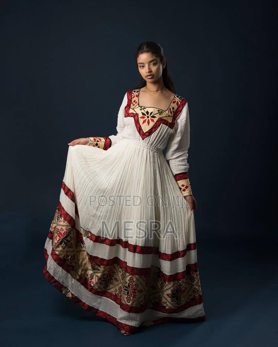 ባህላዊ ቀሚስ በጥራት የተሰሩ