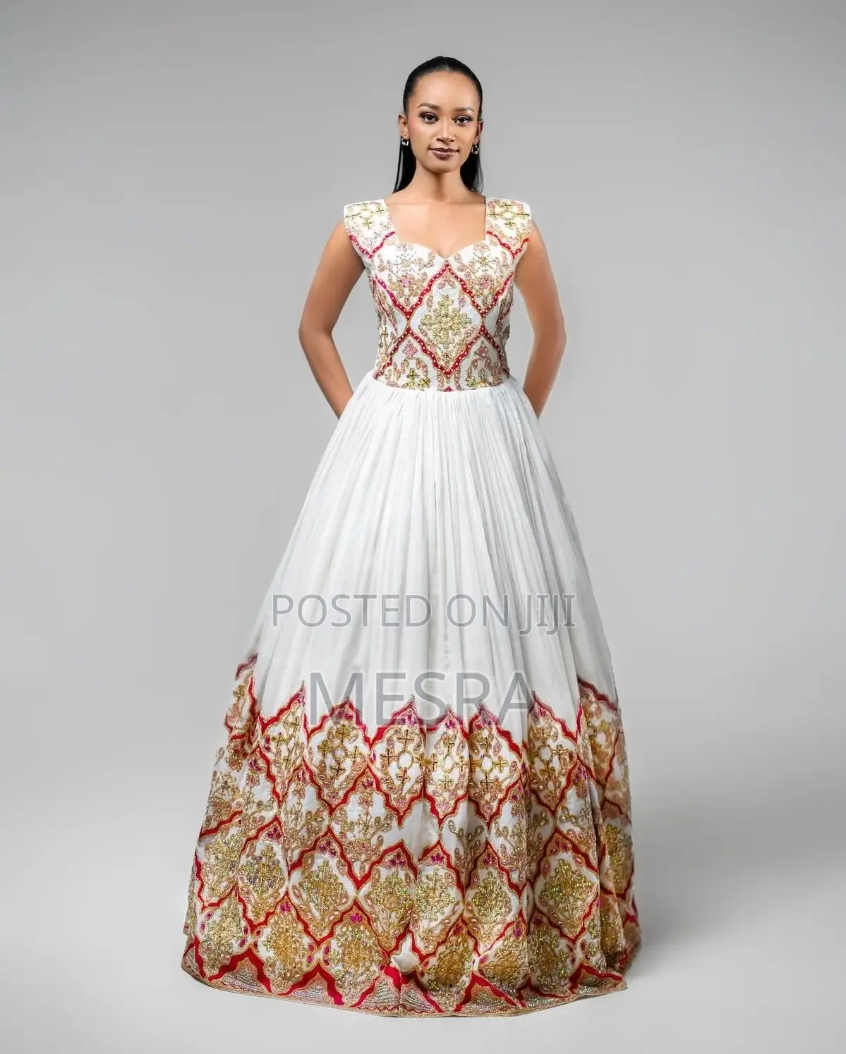 ባህላዊ ቀሚስ በጥራት የተሰሩ