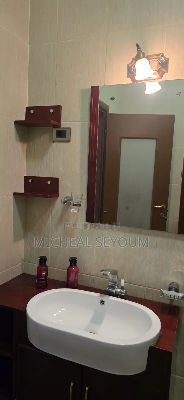 Bronze/Red Hand Wash