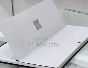 New Laptop Microsoft Surface 8GB Intel Core I7 SSD 256GB