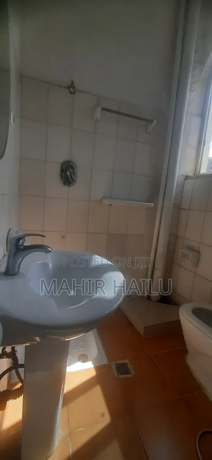 1bdrm Apartment in Real, Bole for rent