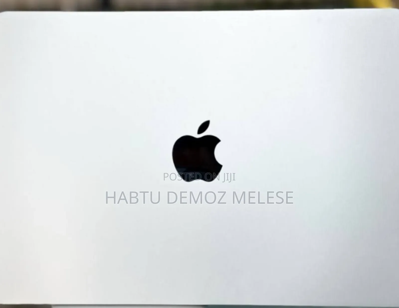 New Laptop Apple MacBook Air 2022 M2 8GB Intel Core I7 SSD 256GB