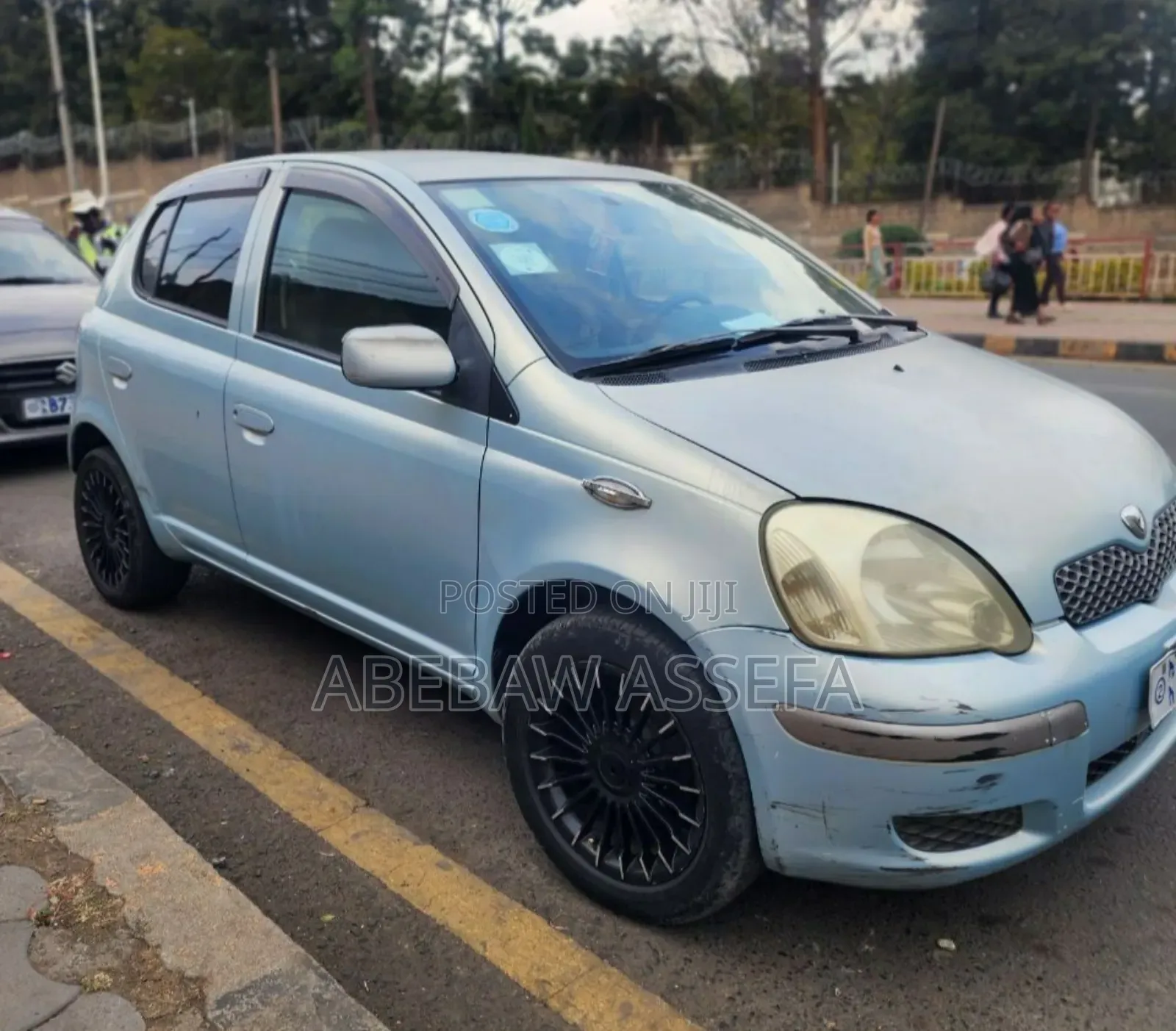 Toyota Vitz 2004 Blue